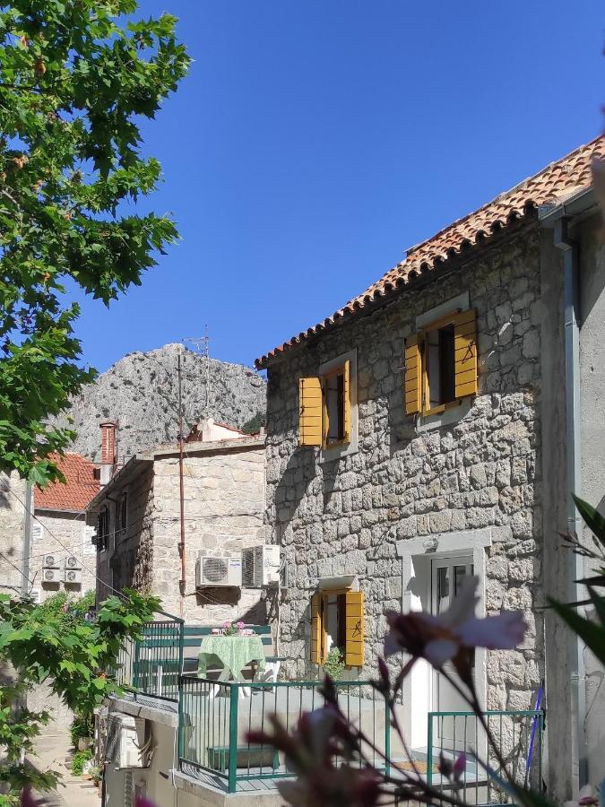 Apartment With A Parking Space - 21053 Omiš
